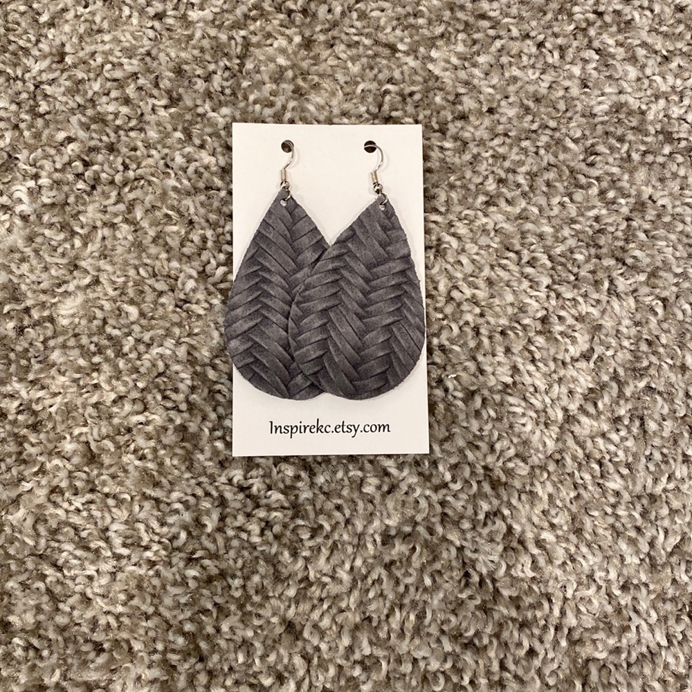 Leather earrings